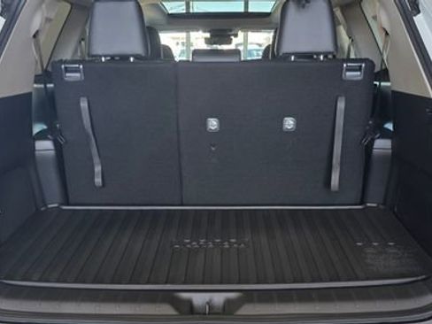 New 2026 Toyota Grand Highlander Platinum image 6