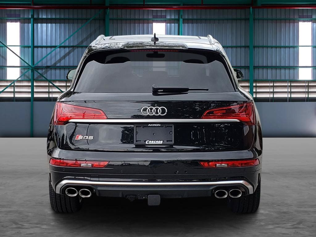 Used 2023 Audi SQ5 Prestige w/ Prestige Package AWD/4WD image 4