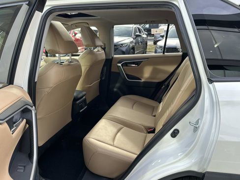 Used 2019 Toyota RAV4 Limited image 20