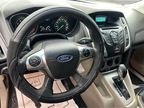 Used 2012 Ford Focus SE FWD image 27
