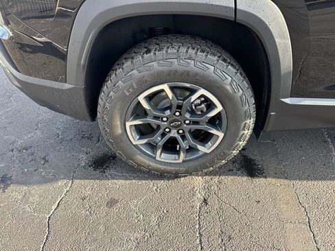 New 2026 Chevrolet Equinox ACTIV w/ Convenience Package III FWD image 18