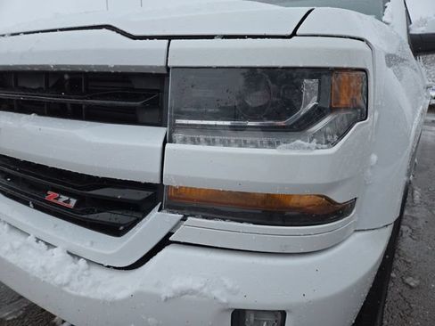 Used 2018 Chevrolet Silverado 1500 LT w/ All Star Edition AWD/4WD image 6