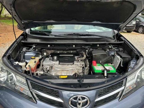 Used 2013 Toyota RAV4 Limited image 16