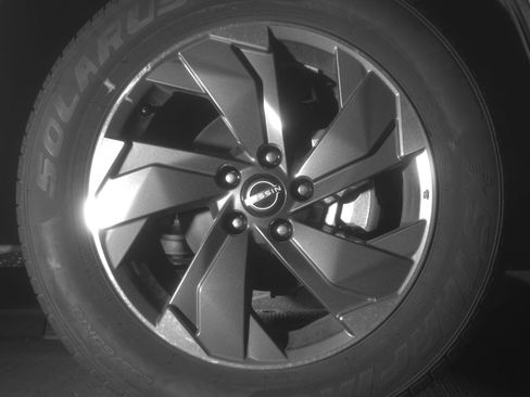 Used 2025 Nissan Rogue SV FWD image 13