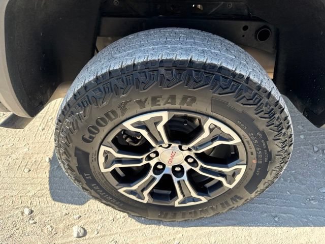 Used 2025 GMC Canyon AT4 AWD/4WD image 28