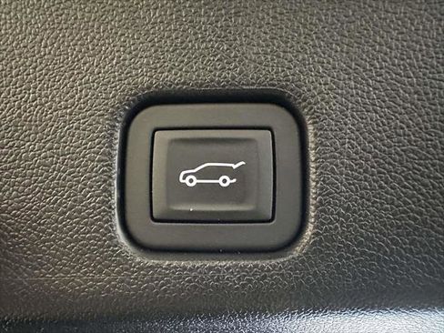 Used 2024 GMC Acadia AT4 w/ Super Cruise Package image 13