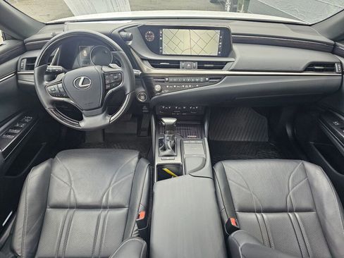 Used 2021 Lexus ES 350 w/ Luxury Package image 21