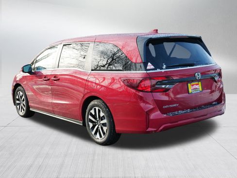Certified 2026 Honda Odyssey EX-L image 5