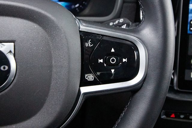 Used 2026 Volvo XC90 B6 Ultra AWD/4WD image 16