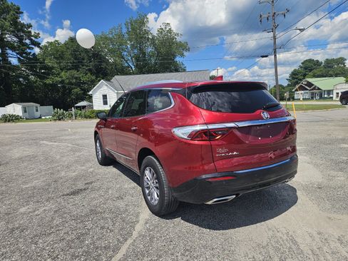Used 2023 Buick Enclave Essence FWD image 7
