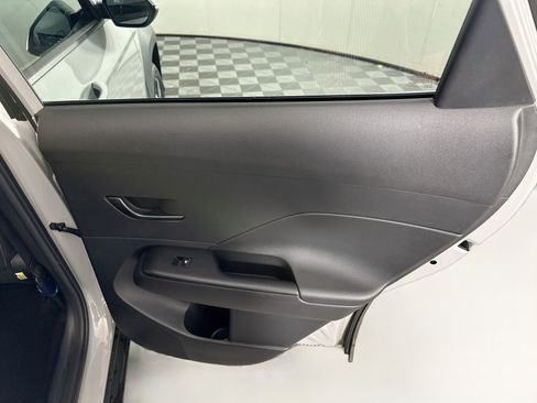 Used 2025 Hyundai Kona SEL AWD/4WD image 28