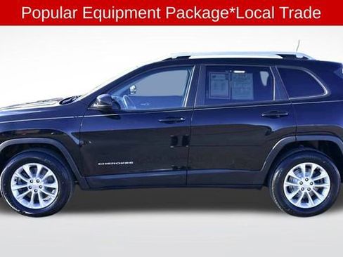 Used 2020 Jeep Cherokee Latitude w/ Cold Weather Group image 2