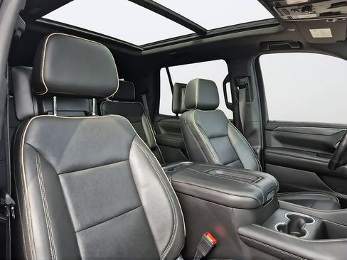 Used 2021 GMC Yukon SLT w/ SLT Luxury Plus Package RWD image 35
