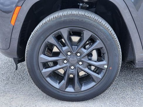 New 2026 Jeep Grand Cherokee L Limited AWD/4WD image 7