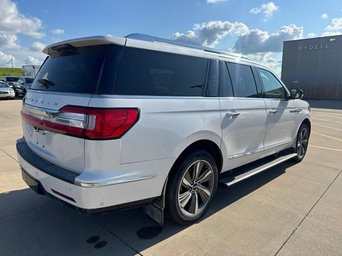 Used 2019 Lincoln Navigator L Reserve AWD/4WD image 9