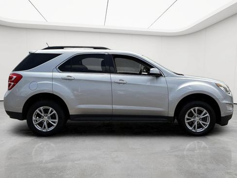 Used 2017 Chevrolet Equinox LT w/ Convenience Package FWD image 9