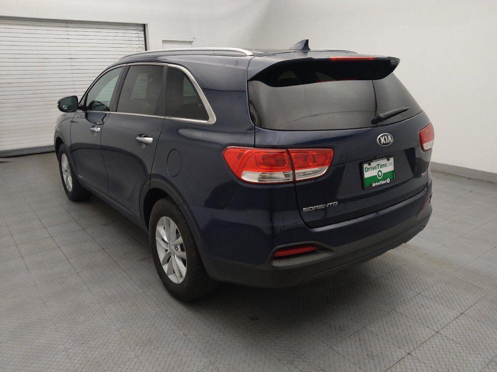 Used 2017 Kia Sorento AWD w/ LX Convenience Package image 5