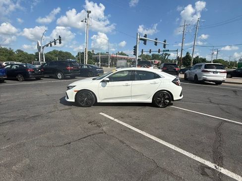 Used 2019 Honda Civic EX image 8