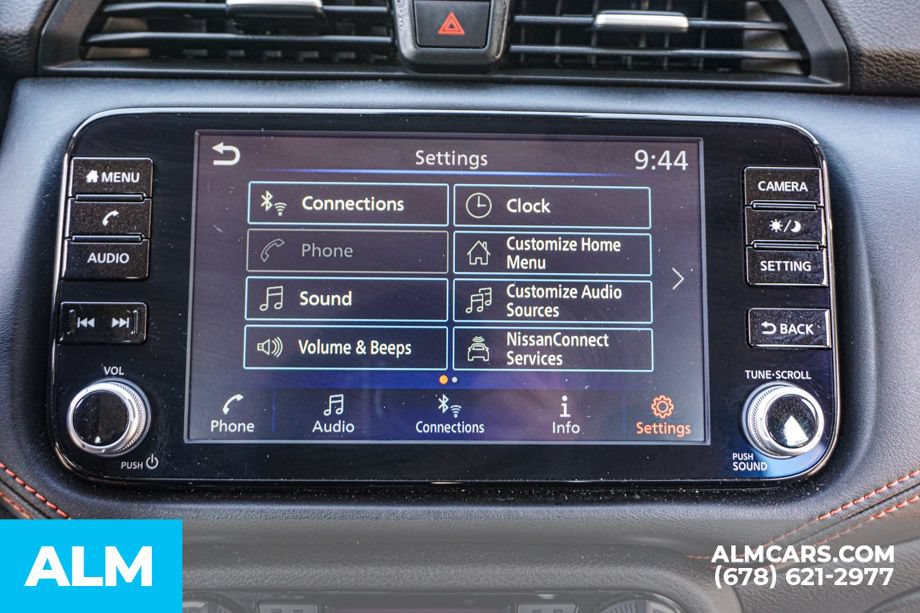 Used 2024 Nissan Versa SR FWD image 33