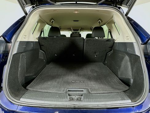 Used 2025 Nissan Rogue SV image 27