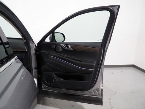 Used 2025 Genesis GV80 3.5T Prestige image 73