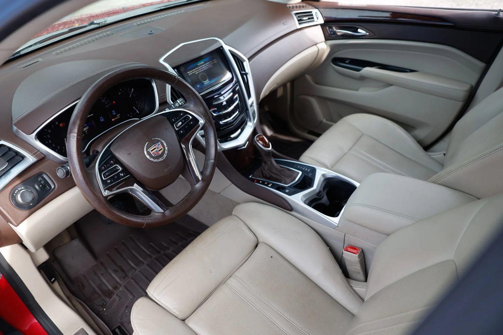 Used 2016 Cadillac SRX Luxury w/ Driver Awareness Package FWD image 19