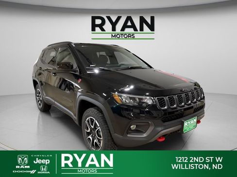 New 2026 Jeep Compass Trailhawk AWD/4WD image 1