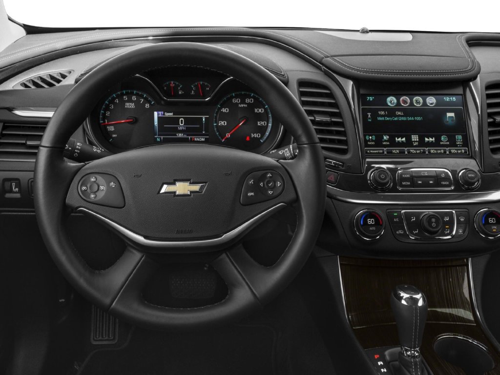 Used 2017 Chevrolet Impala LT FWD image 4