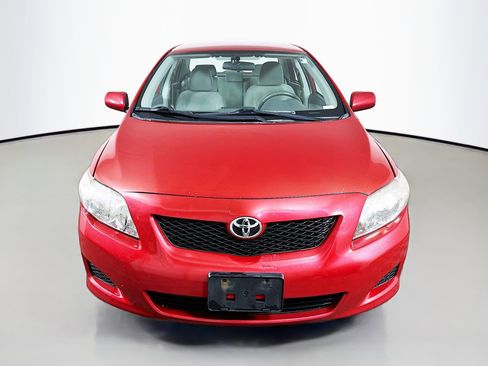Used 2010 Toyota Corolla LE image 2