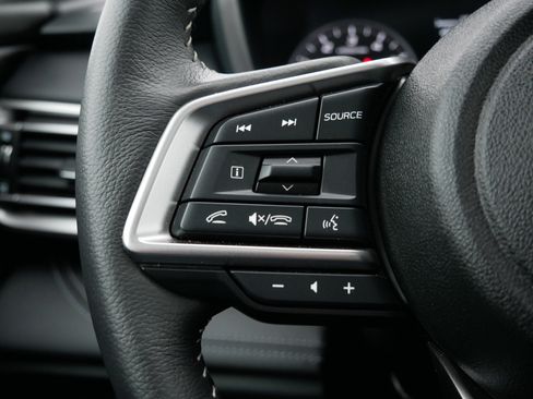 Certified 2025 Subaru Outback Limited image 28