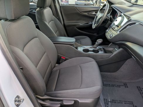 Used 2023 Chevrolet Malibu LT image 27