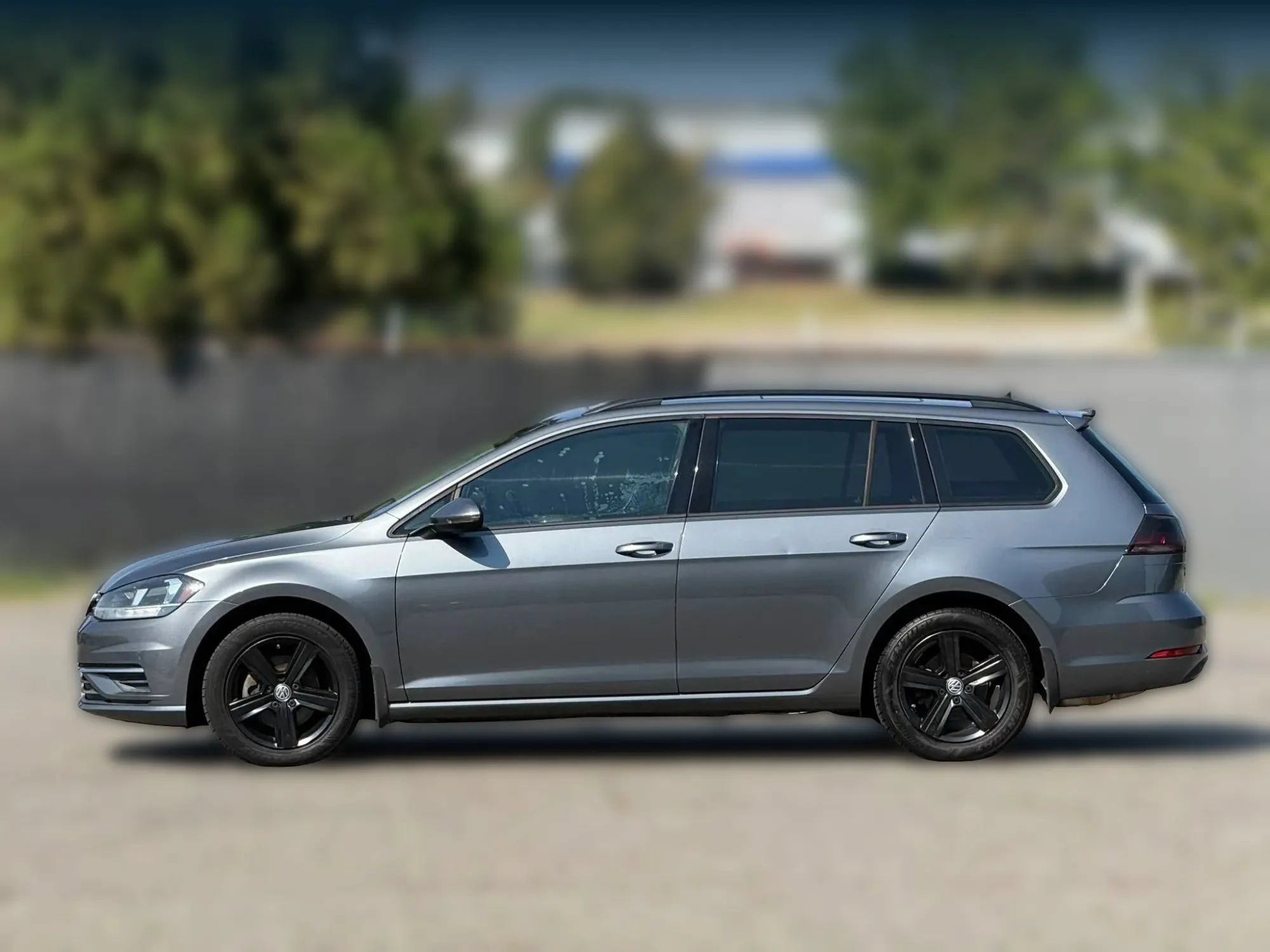 Used 2018 Volkswagen Golf SE FWD image 8