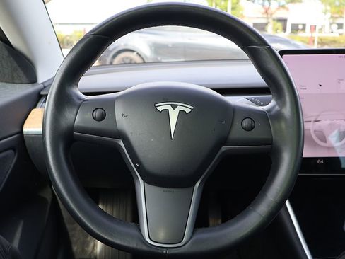 Used 2018 Tesla Model 3 Long Range AWD/4WD image 34