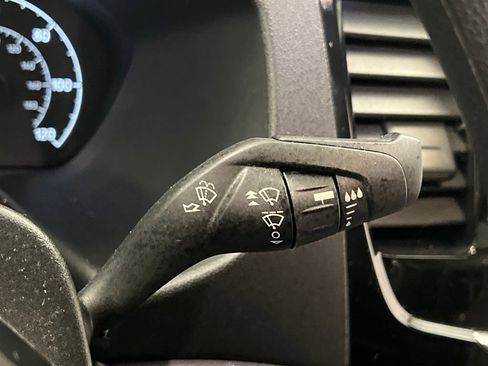 Used 2023 Ford Transit 350 XLT image 40