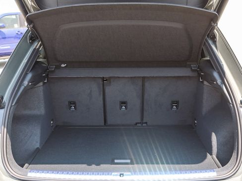 New 2025 Audi Q3 2.0T Premium image 25