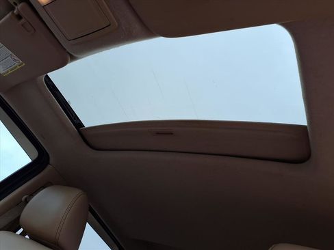 Used 2011 Ford F250 Lariat w/ Lariat Interior Pkg image 5