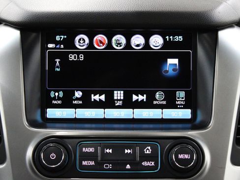 Used 2017 Chevrolet Suburban LT image 30