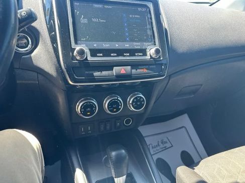 Used 2021 Mitsubishi Outlander Sport SE FWD image 34
