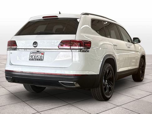Used 2023 Volkswagen Atlas SE w/ Black Wheel Package FWD image 9