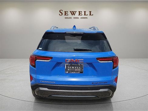 New 2026 GMC Terrain Elevation w/ Elevation Premium Package image 4