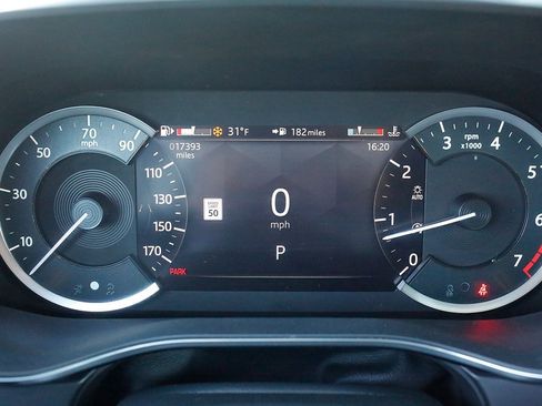 Used 2022 Jaguar F-PACE S image 37