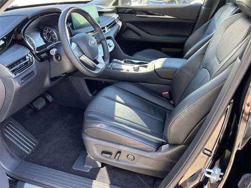 Certified 2025 INFINITI QX60 Pure image 7