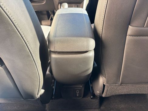 Used 2025 Buick Encore GX Preferred image 24