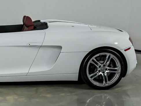 Used 2011 Audi R8 V8 AWD/4WD image 7
