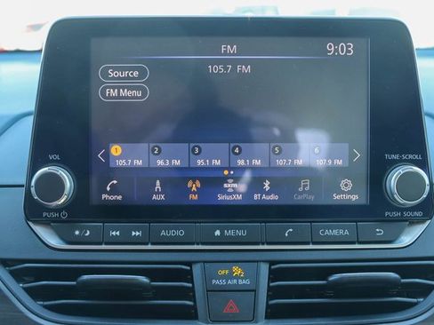 Used 2025 Nissan Altima 2.5 SV image 22