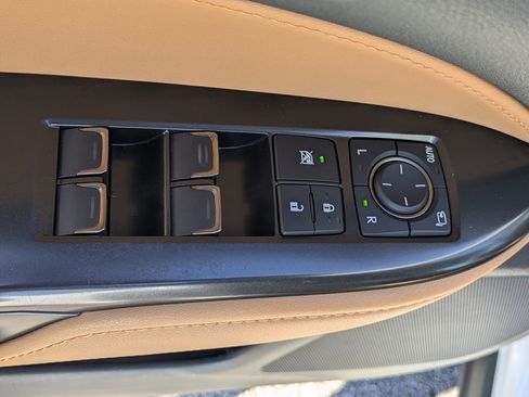 Used 2024 Lexus NX 250 NX 250 Premium image 21