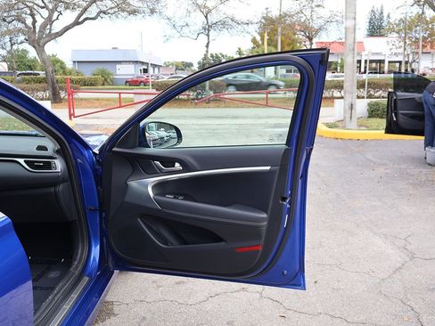 Used 2019 Genesis G70 2.0T Advanced image 22