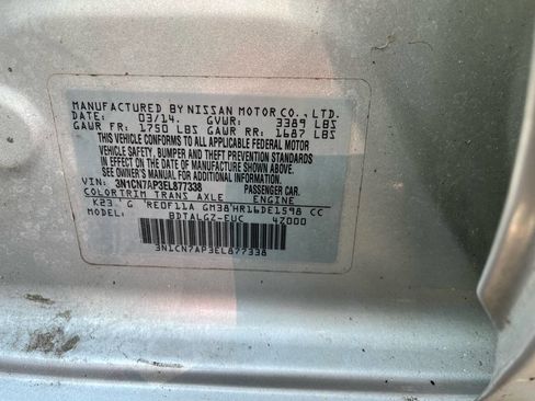 Used 2014 Nissan Versa SL w/ Tech Package image 9