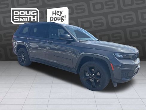 Used 2023 Jeep Grand Cherokee L Laredo AWD/4WD image 1