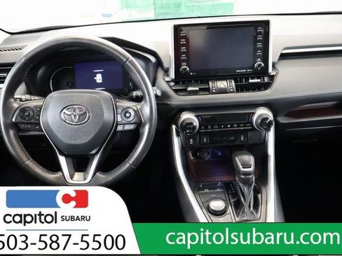 Used 2019 Toyota RAV4 Limited image 14
